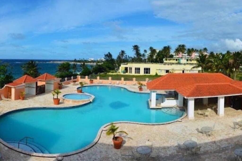 Beachfront Studio Apt W/ Full Kitchen & Pool Исабела Экстерьер фото